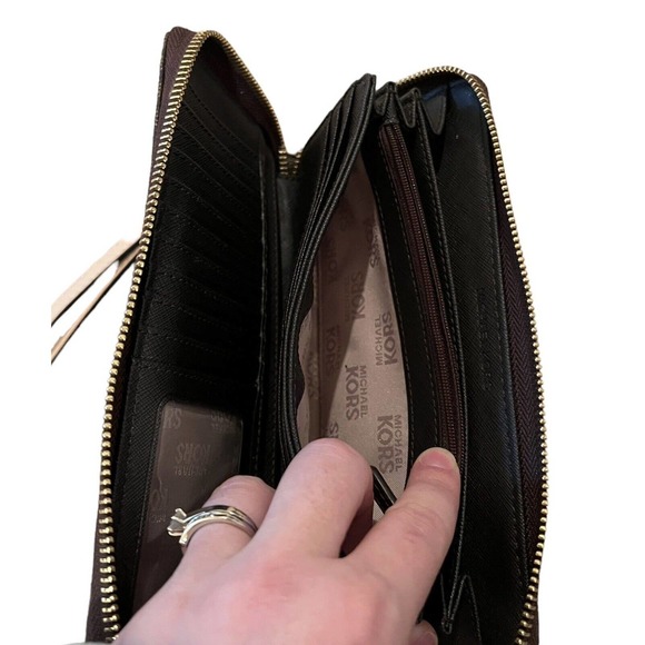 Michael Kors Brown Black Leather MK Print Full Zip Wallet Wristlet Card Holder - Picture 5 of 9